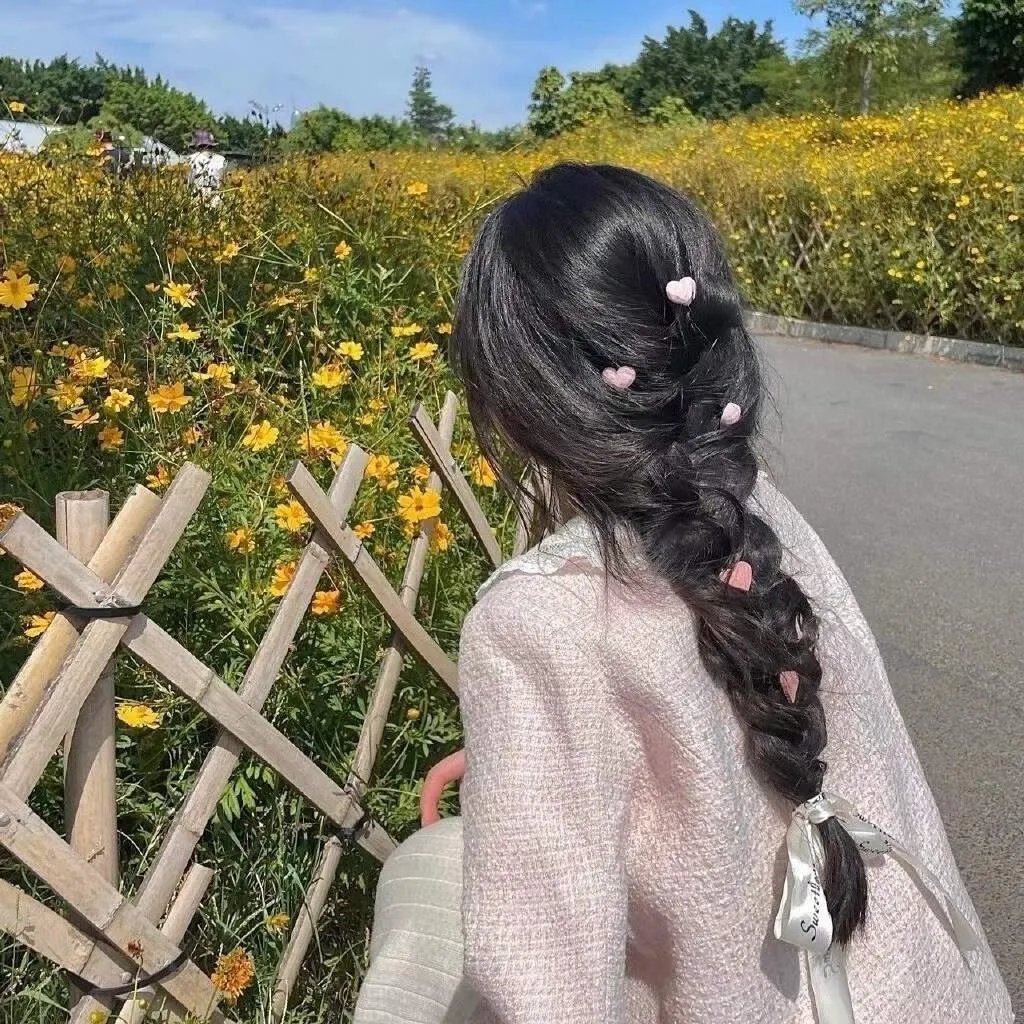 曲线姻缘海报